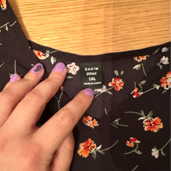 Blouse - Picture 2 of 3